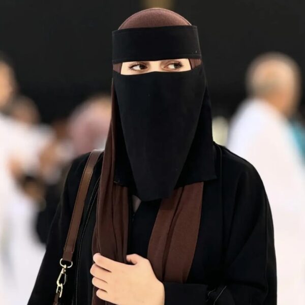 Classic Chiffon Niqab for Muslim Women – Lightweight & Breathable Fabric