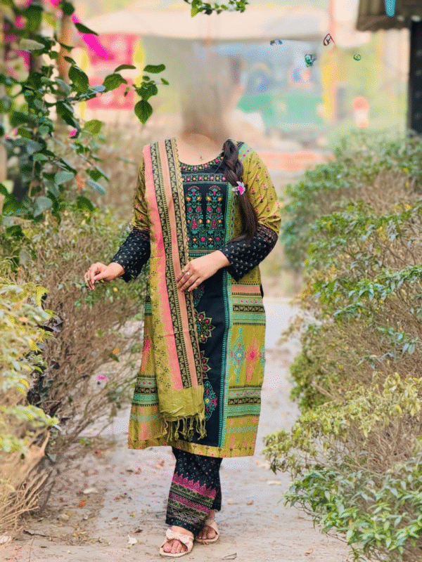 Elegant Ladies Indian Cotton Dress – Ethnic Style Meets Everyday Comfort (Copy)